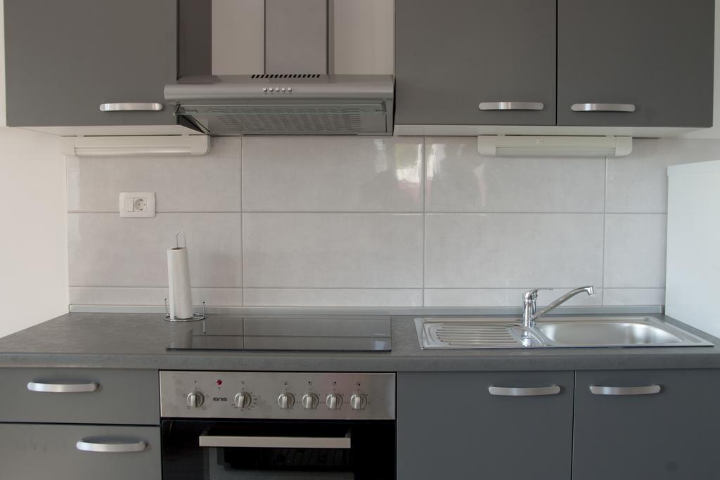 Apartment Perun Подстрана Экстерьер фото